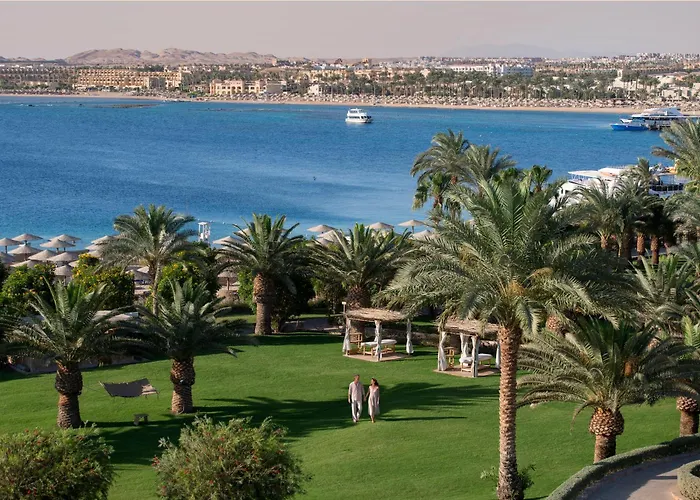 Arabesque Resort, &