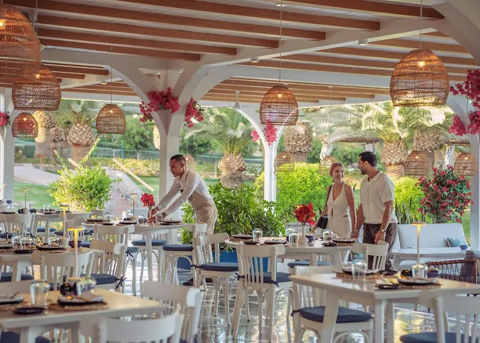 Arabesque Resort, & 4*