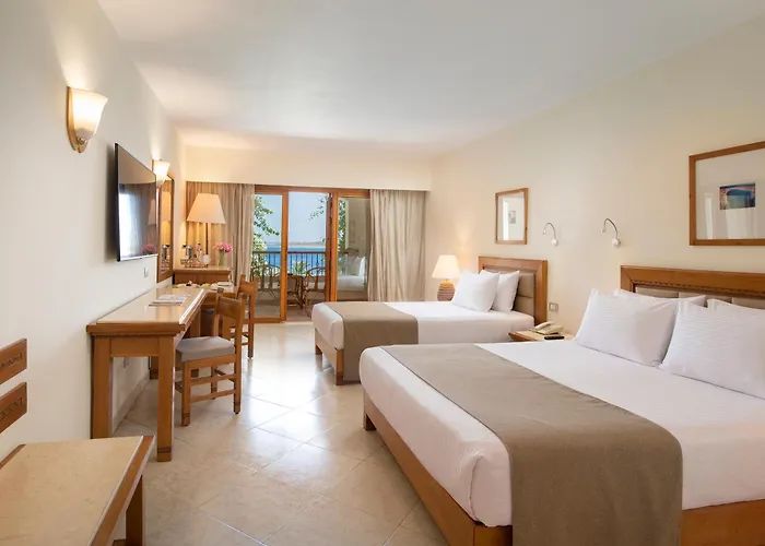 Arabesque Resort, &