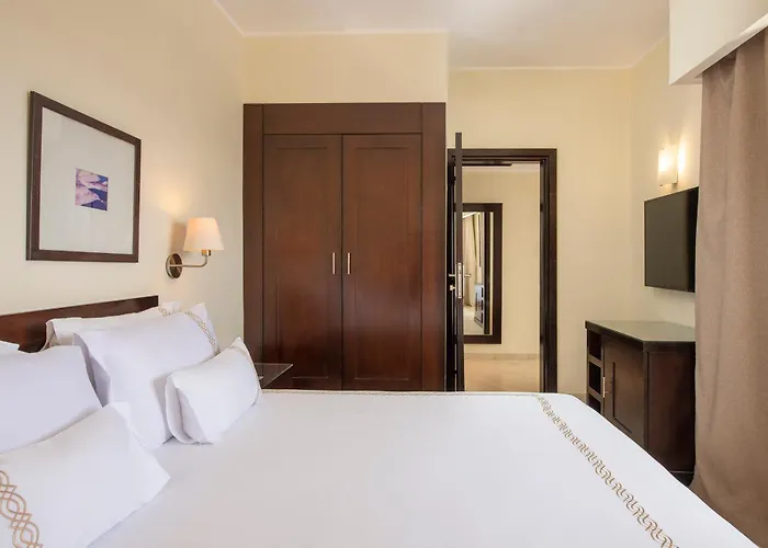 Arabesque Resort, &