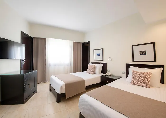 Arabesque Resort, & 4*